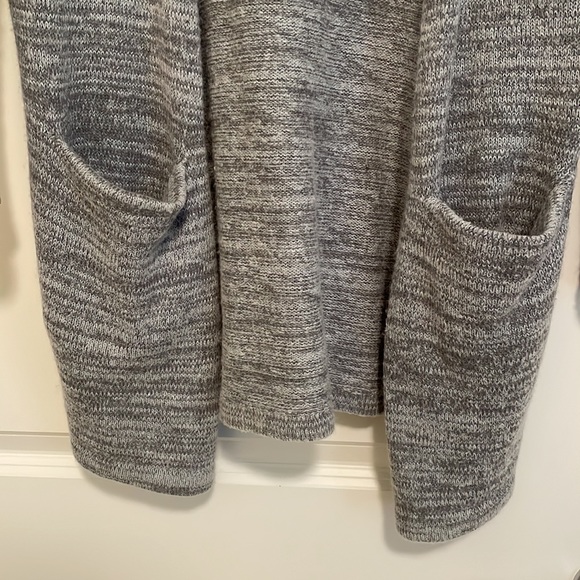 Express Cardigan - Picture 3 of 4